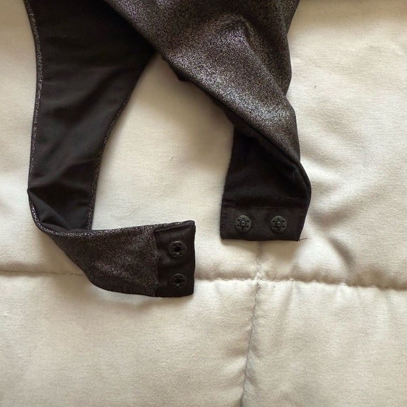 Victoria Sport Spandex Metallic and Mesh Thong Bodysuit Size Medium - Picture 4 of 4